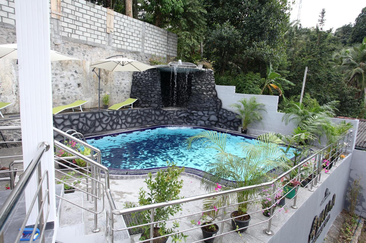 อยานา บูทิก โฮเต็ล Hotel แคนดี้ ภายนอก รูปภาพ